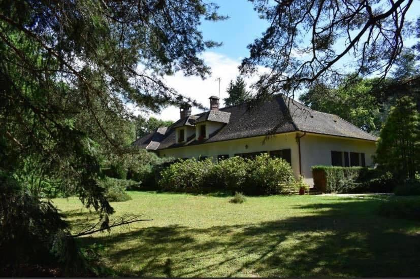 Les Genebruyeres - L'Histoire D'Un Reve Bed & Breakfast Aubigny-sur-Nère Екстериор снимка
