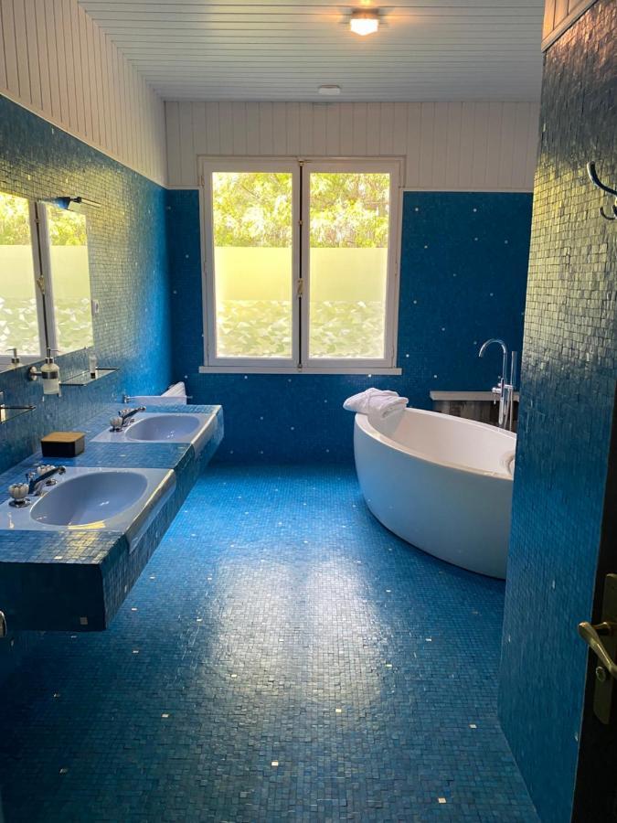 Les Genebruyeres - L'Histoire D'Un Reve Bed & Breakfast Aubigny-sur-Nère Екстериор снимка