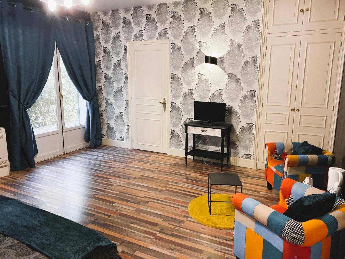 Les Genebruyeres - L'Histoire D'Un Reve Bed & Breakfast Aubigny-sur-Nère Екстериор снимка